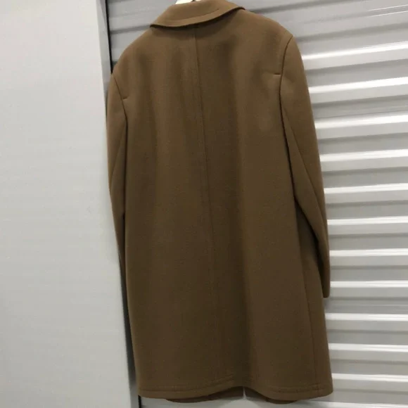 Classic Tan Men's Overcoat - Picture 7 of 8